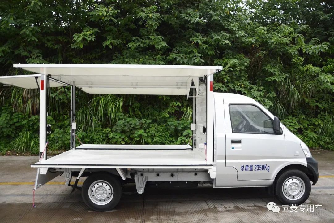 五菱翼開啟售貨車——地攤經(jīng)濟的正規(guī)主力軍！