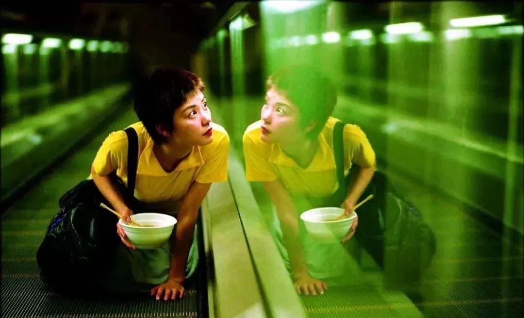 瞞不住了，娛樂(lè)圈這些人之前比我還社畜！