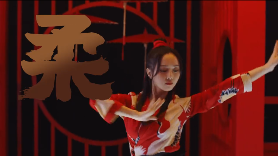 片仔癀化妝品宣傳片《女神新定義》，主題曲好聽到循環(huán)