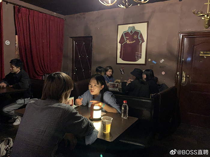 把求職從辦公室搬到酒吧，BOSS直聘這場招聘有點(diǎn)意思