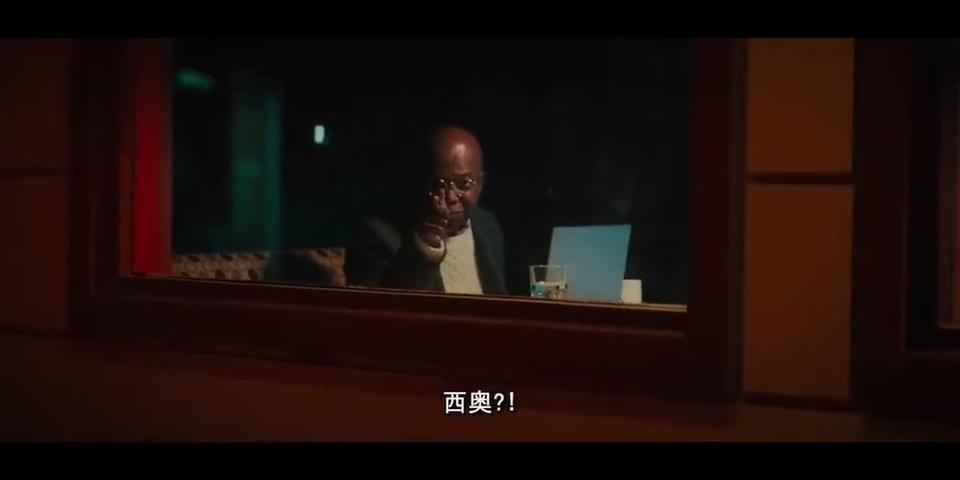 布魯斯威利代言汽車電池廣告，虎膽龍威高燃回歸！