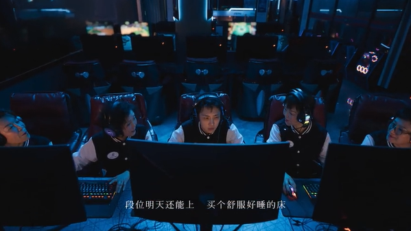 慕思組了個(gè)「女團(tuán)」，第一首歌就給我聽困了