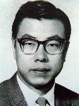 20年前，處于黃金時(shí)代的香港電影是如何走下神壇的？