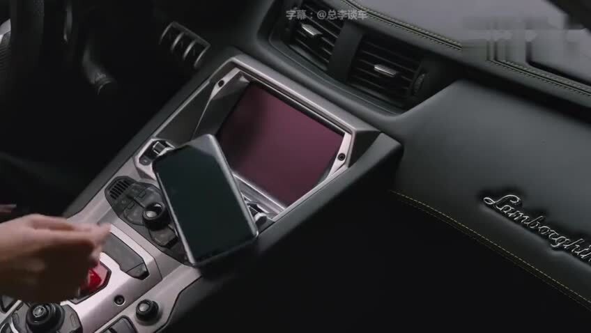 起亞汽車(chē)宣傳片《自信不止一點(diǎn)點(diǎn)》