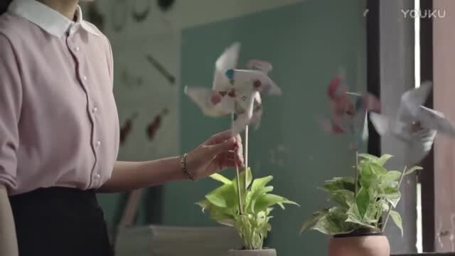 自閉兒童公益微電影 教育微電影《請(qǐng)讓我繼續(xù)讀書》