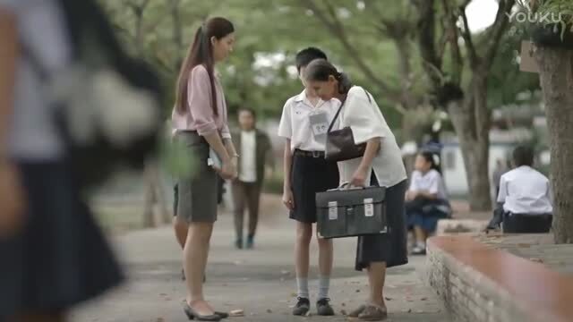 自閉兒童公益微電影 教育微電影《請(qǐng)讓我繼續(xù)讀書》