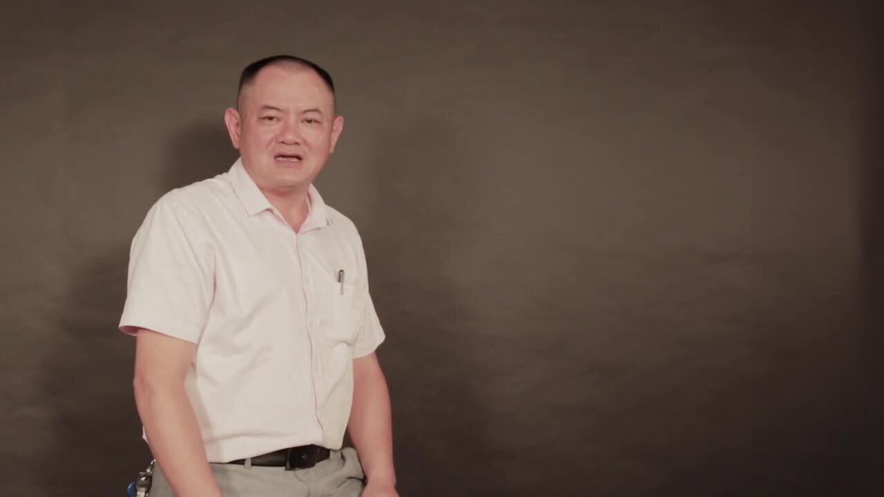 一款盤，一個花的世界