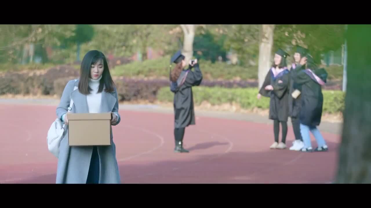 他們想靠近，卻小心翼翼